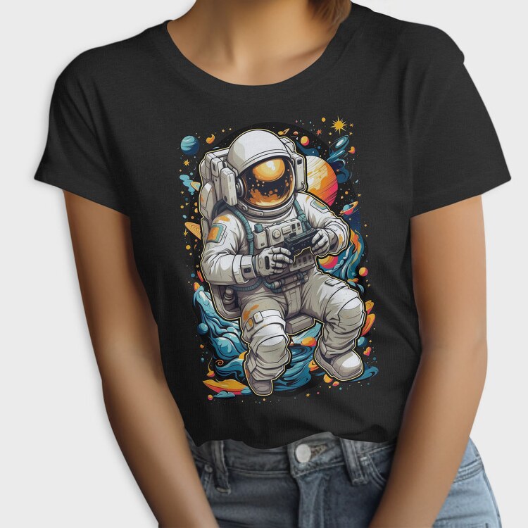 Astronaut Gamer In Cosmic Hues, Tricou Femei